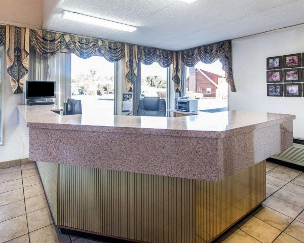 Rodeway Inn Sweetwater image 12