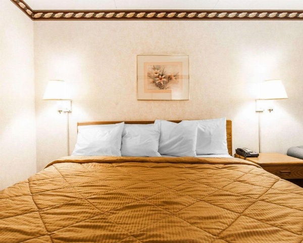 Rodeway Inn Sweetwater image 21