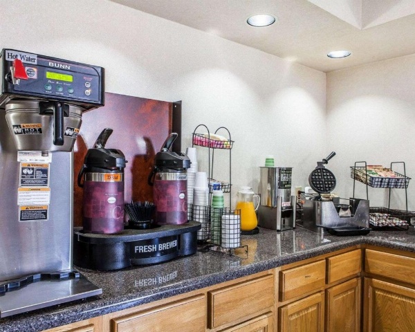 Rodeway Inn Sweetwater image 24