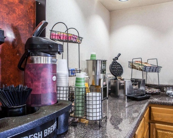 Rodeway Inn Sweetwater image 29