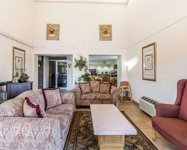 Rodeway Inn Sweetwater image 9